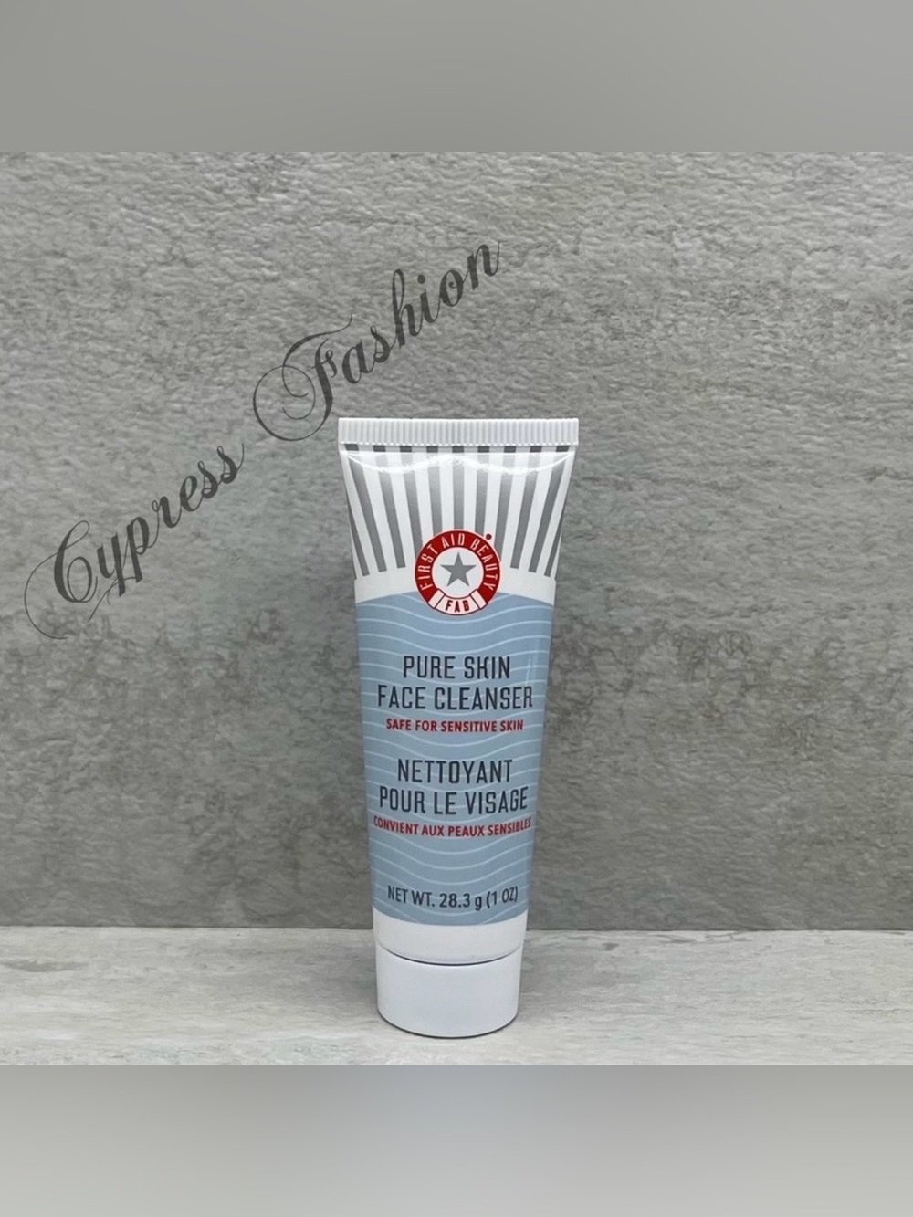 💫 $3 First Aid Beauty Pure Skin Face Cleanser